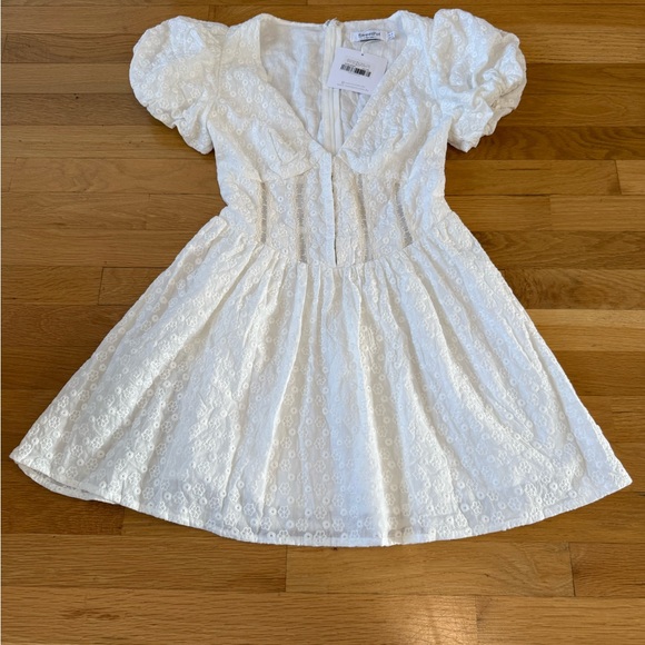 NWT SweetPot The Label White Eyelet Lace Mini Dress Puff Sleeve Bridal Size 2 - Picture 3 of 14